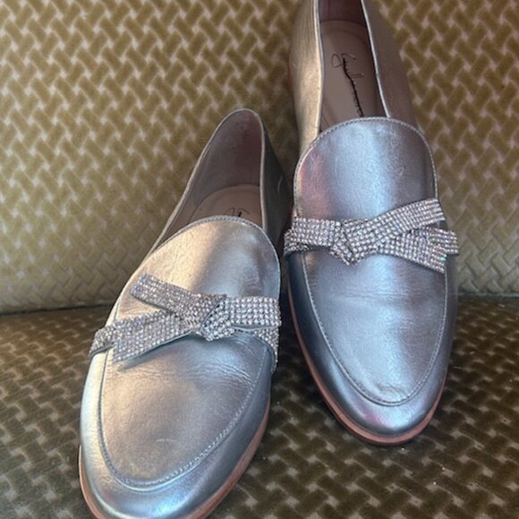 Anthropologie x Guilhermina Shoes - Anthropologie x Guilhermina Crystal Bow Metallic Silver Leather Loafers Flats 9